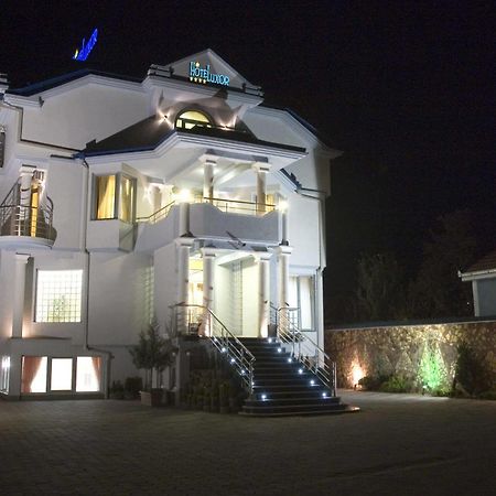 Hotel Luxor Suto Orizari Exterior photo